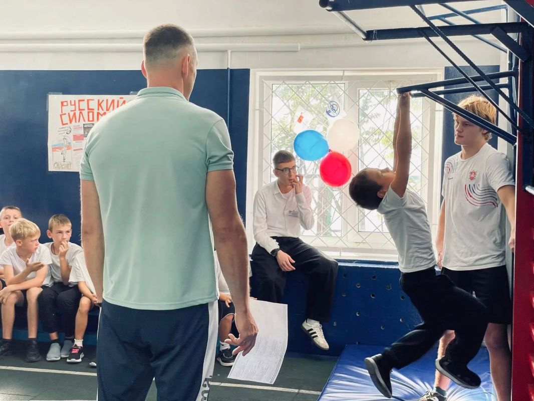 «Русский силомер»: спорт, азарт и сила единства «Русский силомер»: спорт, азарт и сила единства