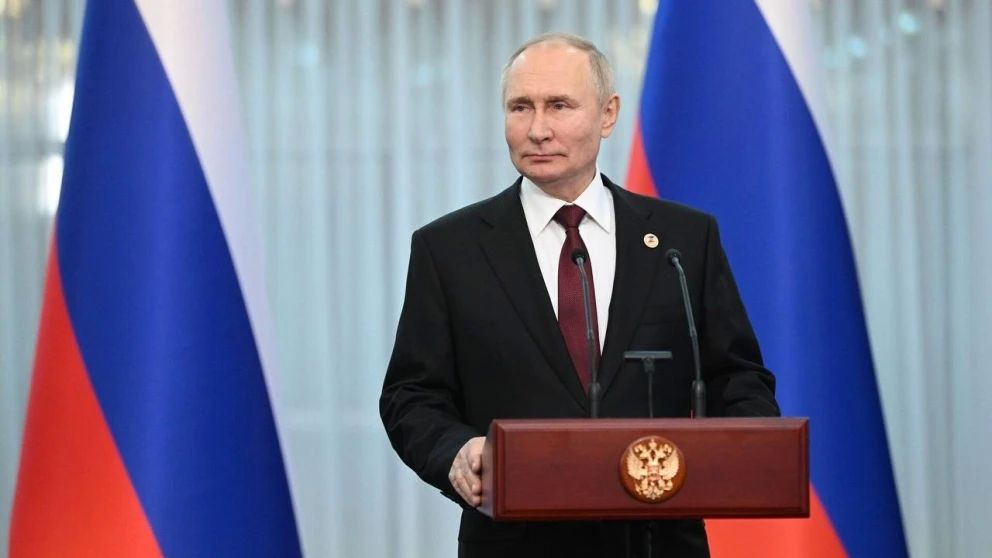 Вместе со всеми россиянами поздравляю нашего Президента Владимира Владимировича Путина с Днём Рождения!