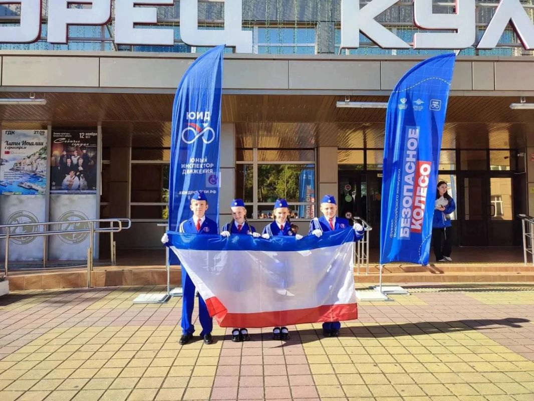 В Геленджике проходит финал Всероссийского конкурса юных инспекторов движения «Безопасное колесо – 2026» В Геленджике проходит финал Всероссийского конкурса юных инспекторов движения «Безопасное колесо – 2026»