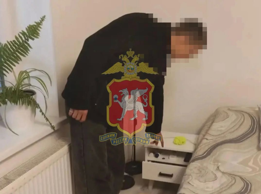 Житель Нижнегорского района украл 85 тысяч рублей из комнаты родителей знакомой