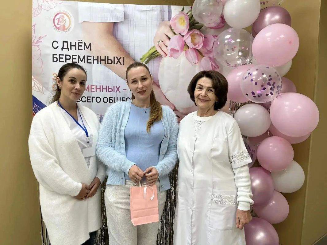 В медицинских организациях Крыма прошли праздничные мероприятия ко Дню беременных В медицинских организациях Крыма прошли праздничные мероприятия ко Дню беременных
