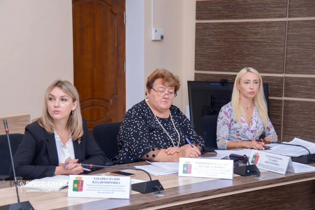 В Евпатории рассмотрели более 25 административных дел в отношении несовершеннолетних и их родителей В Евпатории рассмотрели более 25 административных дел в отношении несовершеннолетних и их родителей