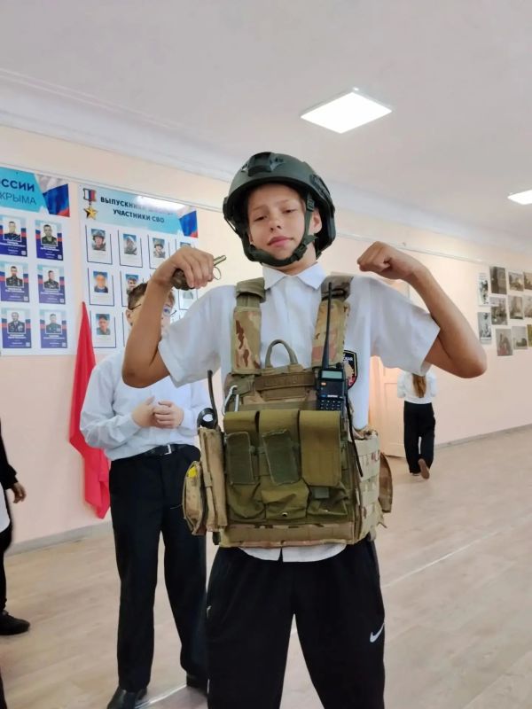 Уроки Мужества и патриотизма в Ленинском районе: старт нового учебного года! Уроки Мужества и патриотизма в Ленинском районе: старт нового учебного года!