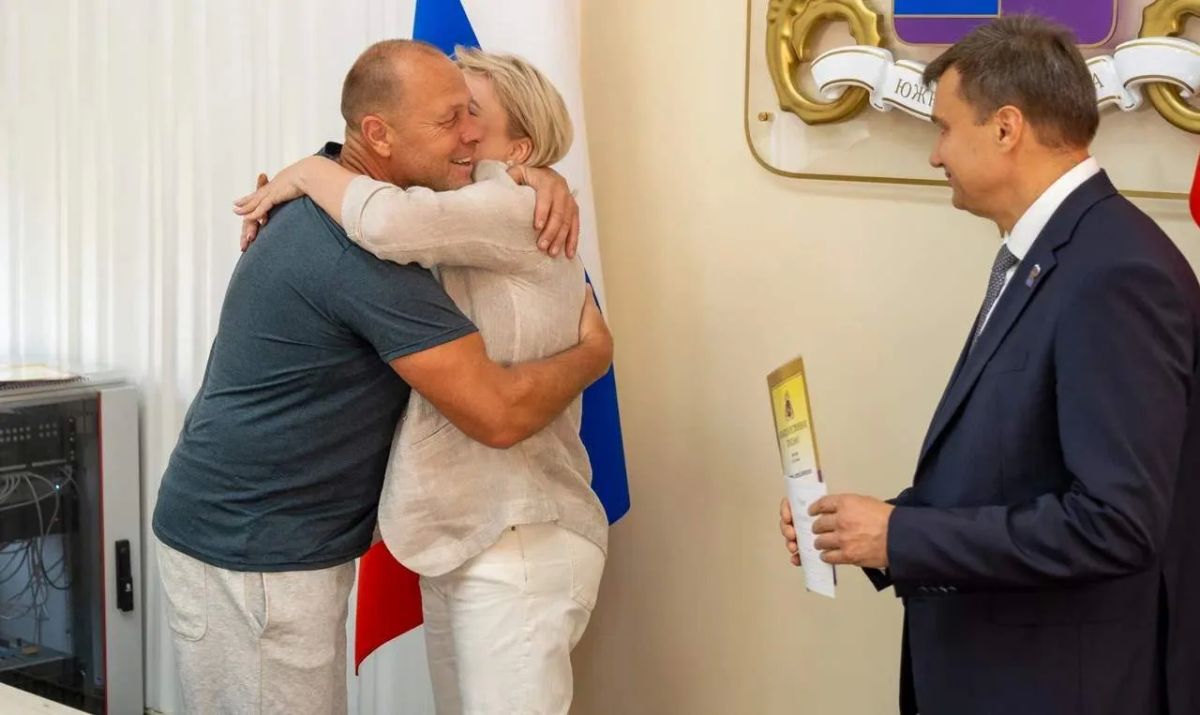Янина Павленко: И сегодня же вместе с коллегами поблагодарили волонтёров, которые этим летом помогали тушить пожар в Ялтинском горно-лесном природном заповеднике Янина Павленко: И сегодня же вместе с коллегами поблагодарили волонтёров, которые этим летом помогали тушить пожар в Ялтинском горно-лесном природном заповеднике