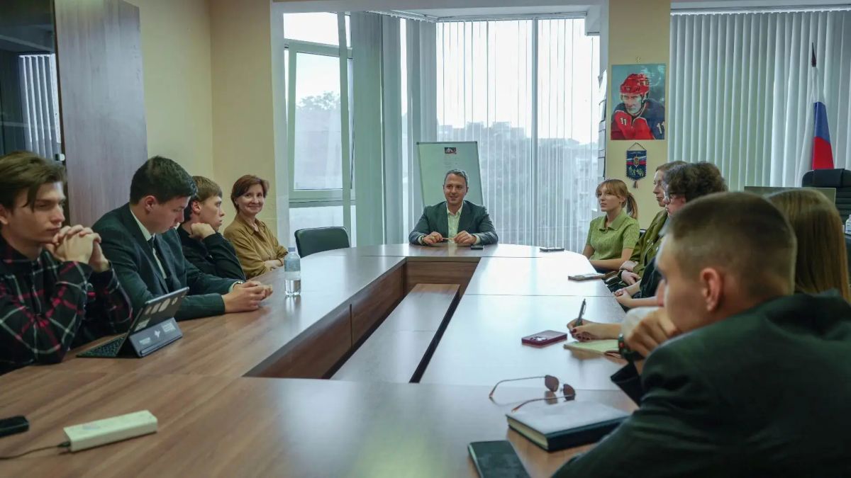 Алексей Зинченко: Открытый разговор с молодёжными лидерами и НКО Алексей Зинченко: Открытый разговор с молодёжными лидерами и НКО