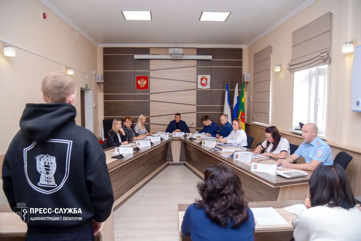 В Евпатории рассмотрели более 25 административных дел в отношении несовершеннолетних и их родителей В Евпатории рассмотрели более 25 административных дел в отношении несовершеннолетних и их родителей
