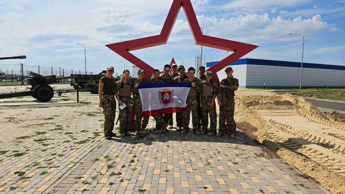 Кадеты пожарно-спасательного профиля с честью представили Крым на финале «Зарницы 2.0» в Волгограде Кадеты пожарно-спасательного профиля с честью представили Крым на финале «Зарницы 2.0» в Волгограде