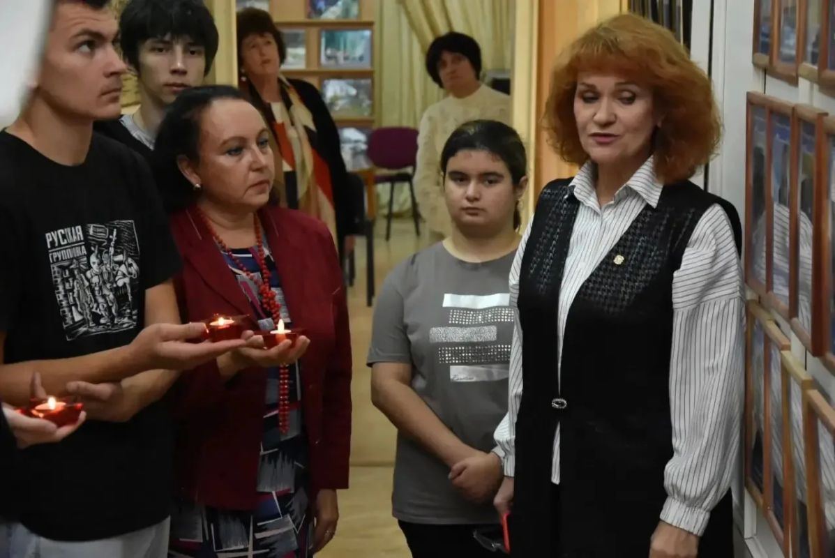 Космические струны души: встреча с поэтом в музее г. Саки Космические струны души: встреча с поэтом в музее г. Саки