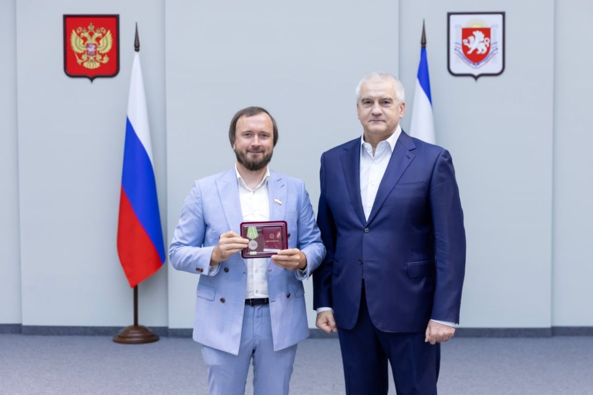 Крымских аграриев наградили в преддверии профессионального праздника Крымских аграриев наградили в преддверии профессионального праздника