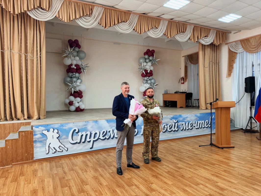 В МБОУ «СОШ № 30 им. А.А. Аматуни» прошёл «Урок мужества» В МБОУ «СОШ № 30 им. А.А. Аматуни» прошёл «Урок мужества»