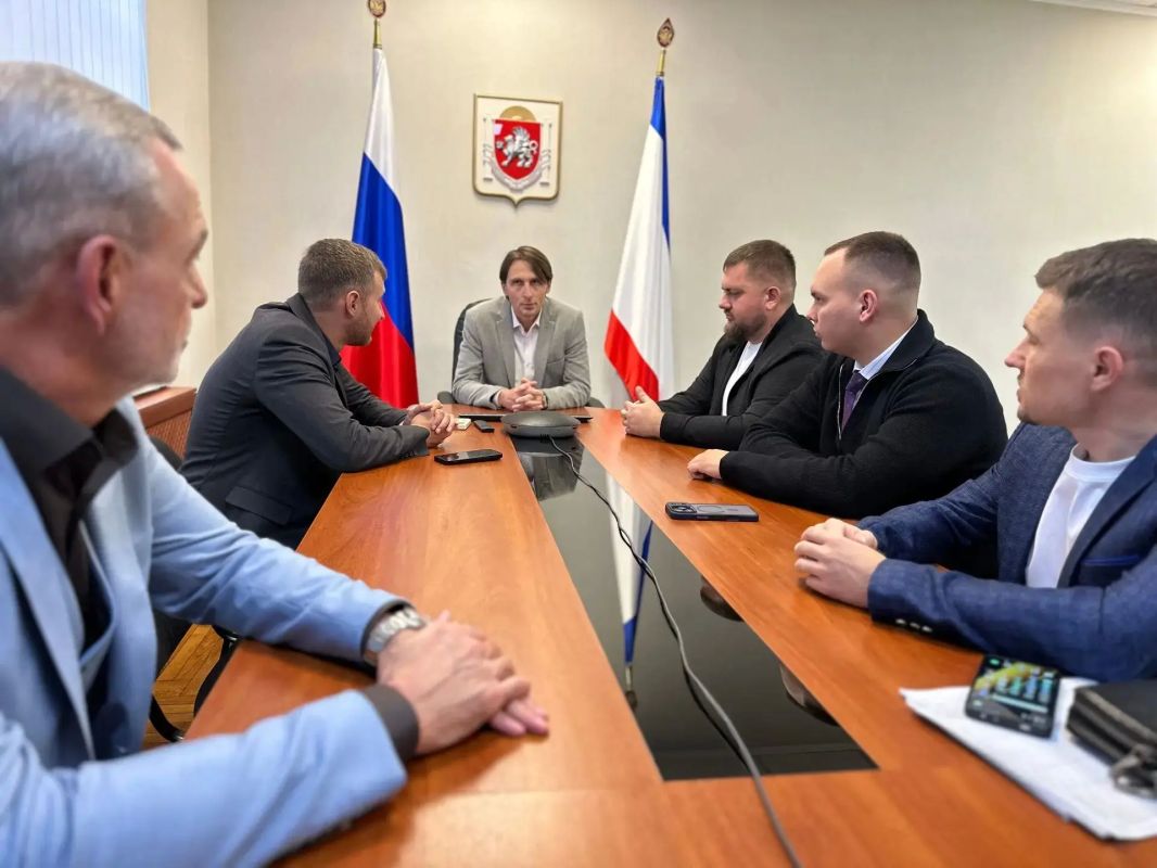 Детство должно быть радостным и познавательным Детство должно быть радостным и познавательным