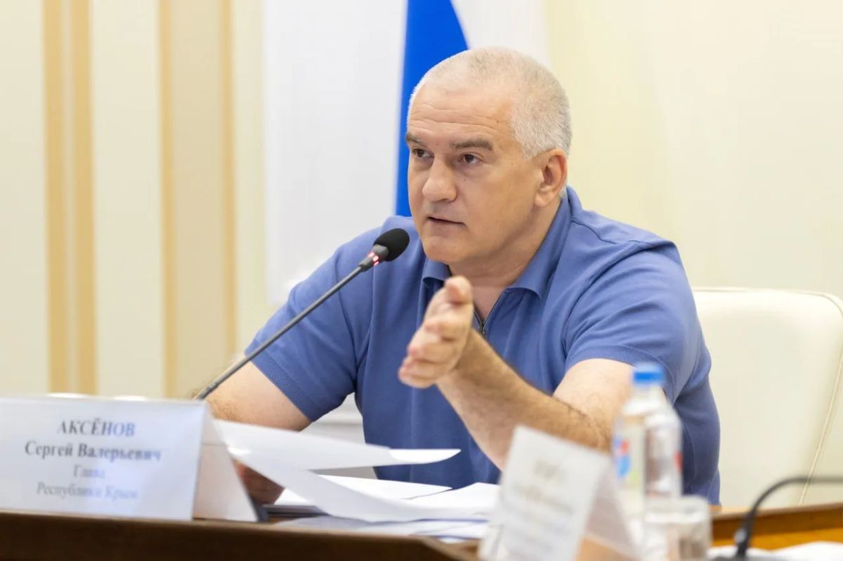 Аксёнов рекомендовал объявить выговоры главам администраций Симферополя и Симферопольского района, а также министру транспорта Крыма