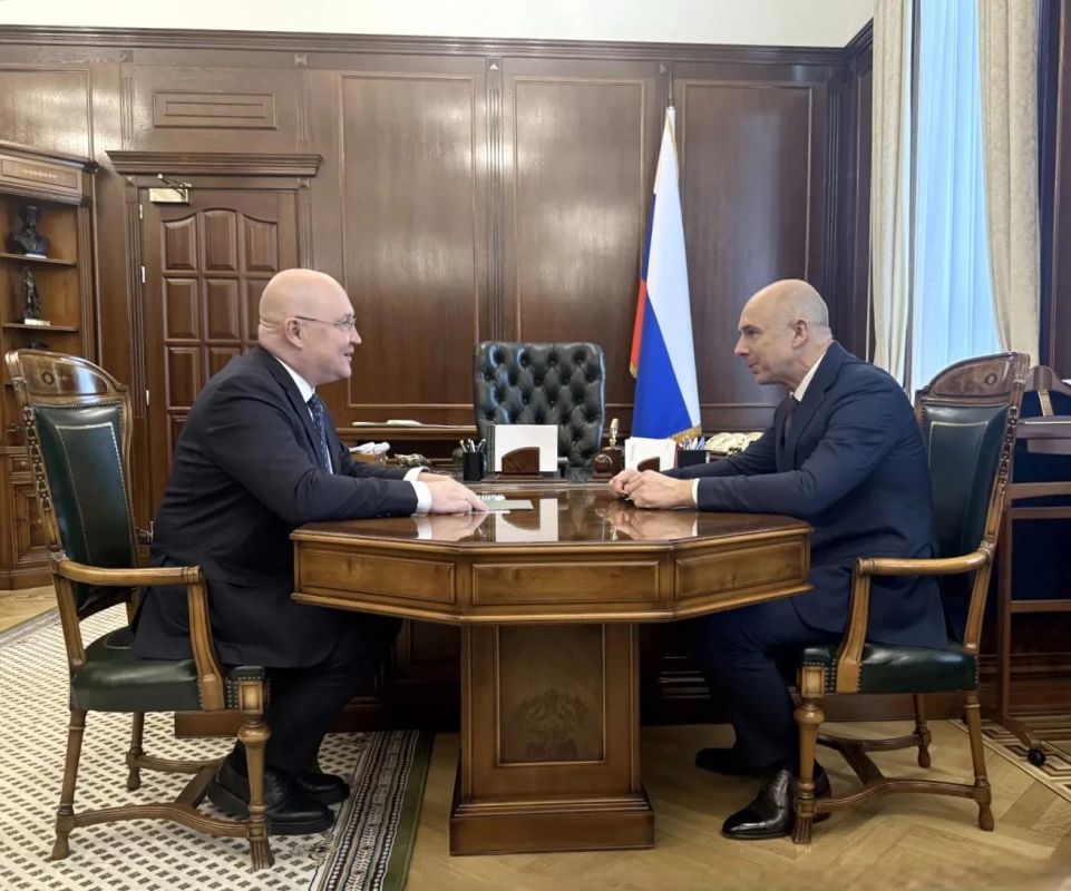 Развожаев и министр финансов РФ обсудили меры поддержки севастопольских предприятий