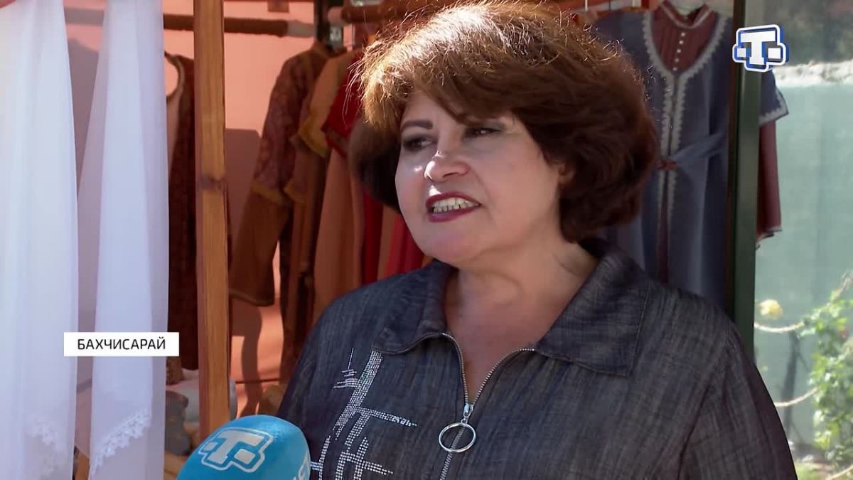 На территории Ханского дворца прошла «Бахчисарай – ремесленный город»