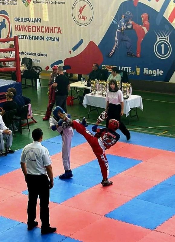В эти выходные в Симферополе на базе ГБУ РК «ЦСП СК РК» состоялись республиканские соревнования по кикбоксингу «Кубок Дружбы» в дисциплинах: «К1» «фулл-контакт», «лоу-кик», «лайт-контакт», «пойнтфайтинг», «сольные композиции» В эти выходные в Симферополе на базе ГБУ РК «ЦСП СК РК» состоялись республиканские соревнования по кикбоксингу «Кубок Дружбы» в дисциплинах: «К1» «фулл-контакт», «лоу-кик», «лайт-контакт», «пойнтфайтинг», «сольные композиции»