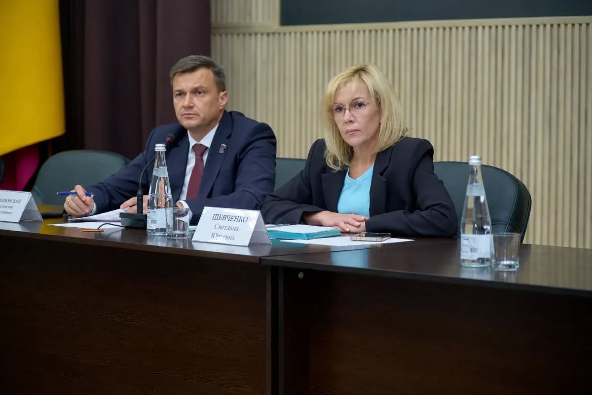 Понедельник по традиции начинаем с городской планёрки