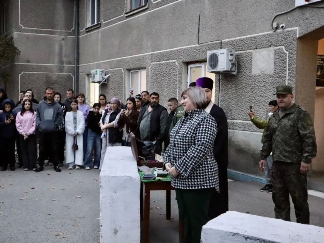 Приняла участие в проводах молодых людей из Джанкойского района, отправляющихся на срочную военную службу