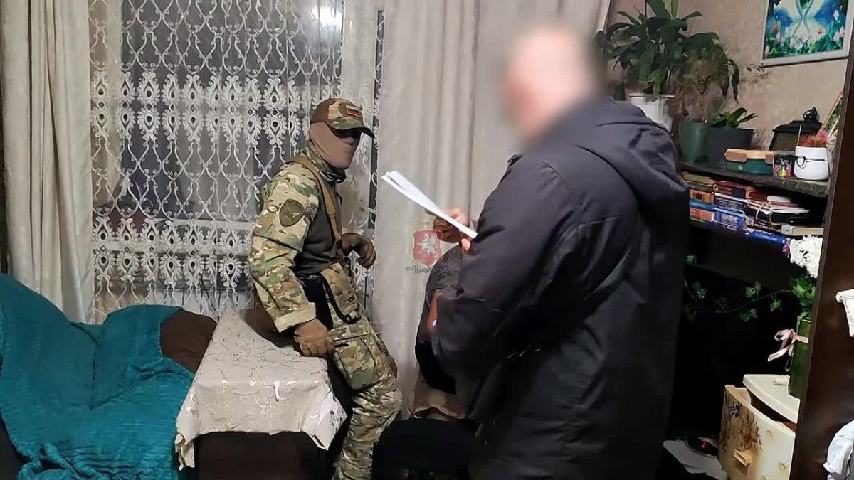 Сотрудники уголовного розыска задержали директора «Севастопольского Центра Права» за мошенничество в крупном размере