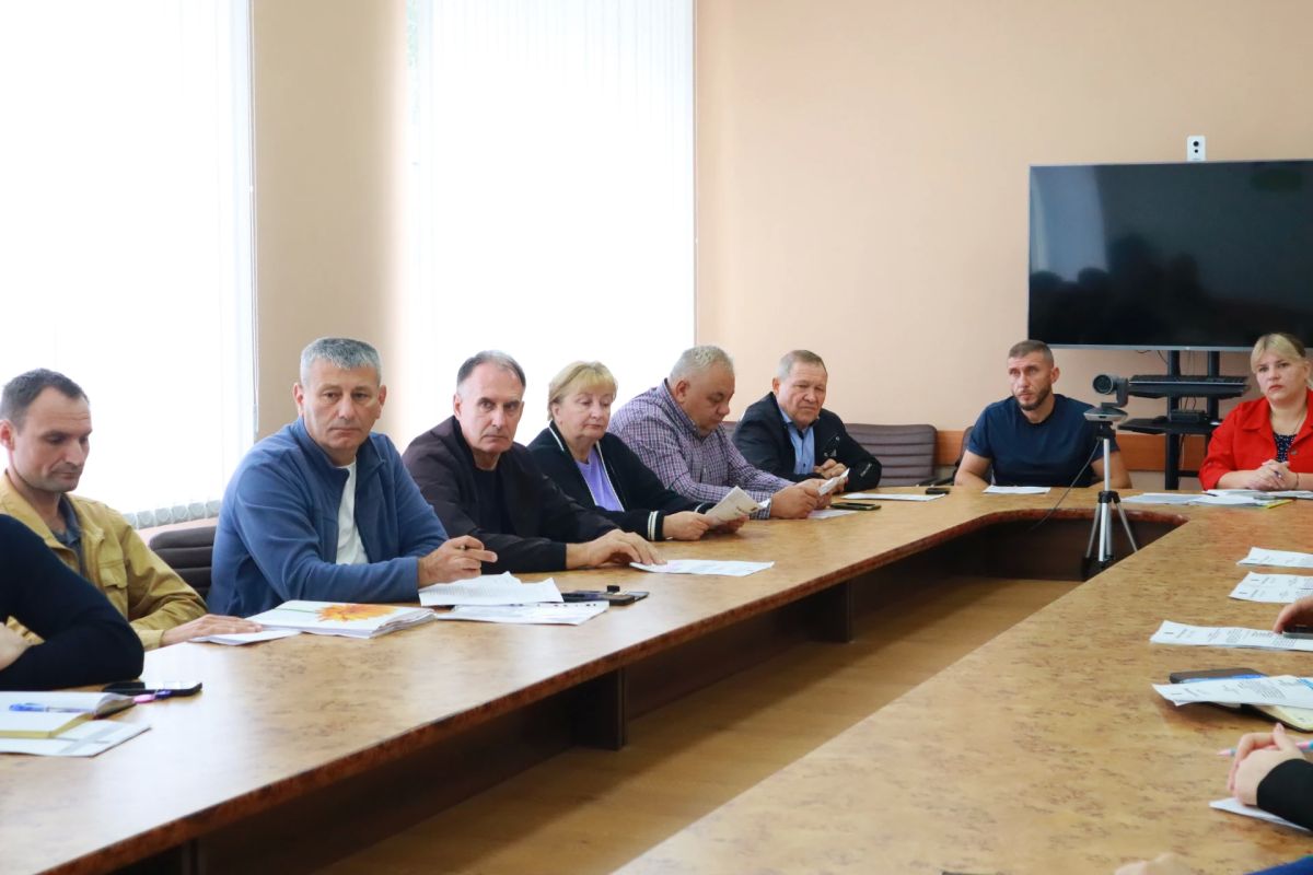 В рамках исполнения поручений Главы Республики Крым Сергея Валерьевича Аксёнова продолжаем работу по вопросам управления и содержания многоквартирных домов (МКД) Белогорского района В рамках исполнения поручений Главы Республики Крым Сергея Валерьевича Аксёнова продолжаем работу по вопросам управления и содержания многоквартирных домов (МКД) Белогорского района