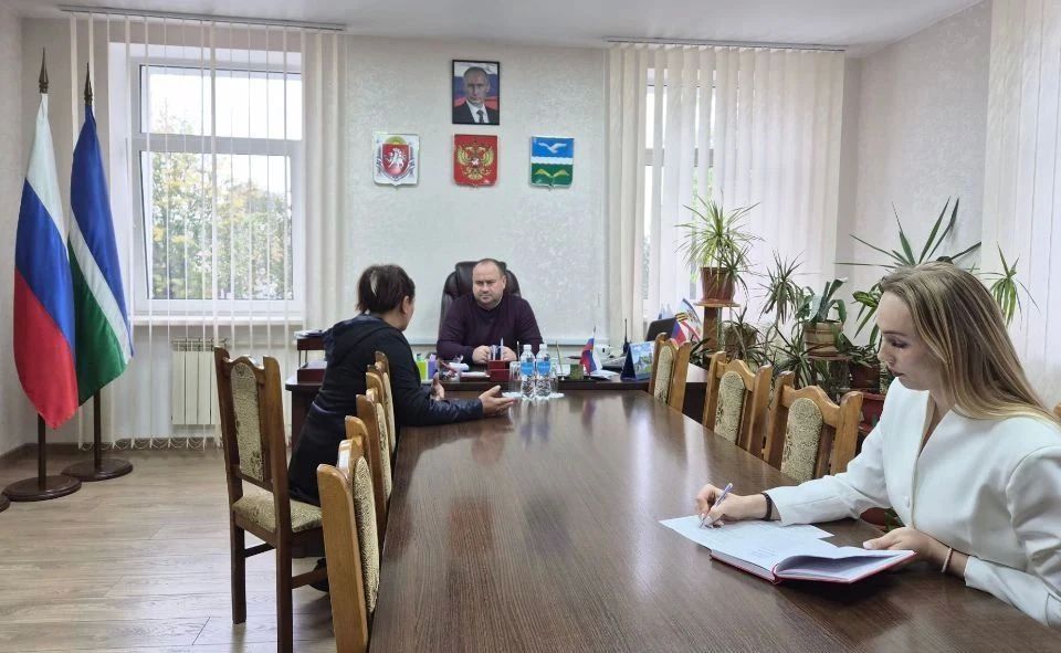 Глава администрации района Александр Соколовский провёл личный приём граждан