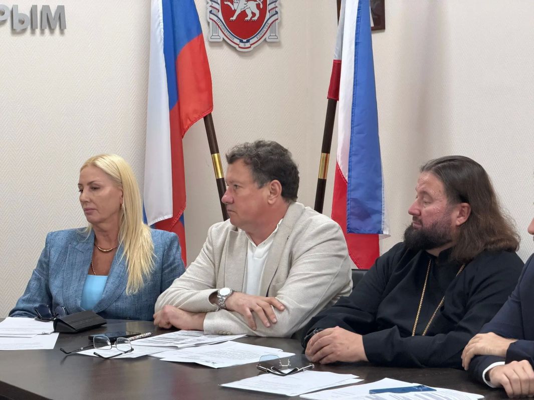 В Минздраве Крыма обсудили вопросы развития Крымской ассоциации врачей В Минздраве Крыма обсудили вопросы развития Крымской ассоциации врачей