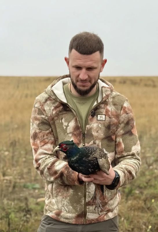 Ежегодное расселение фазана министр экологии и природных ресурсов Республики Крым Павел Чаговец провёл в Симферопольском районе Ежегодное расселение фазана министр экологии и природных ресурсов Республики Крым Павел Чаговец провёл в Симферопольском районе