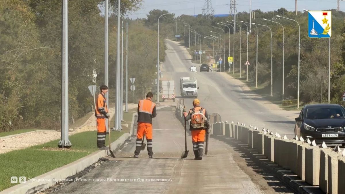 В Дергачах строят новую дорогу В Дергачах строят новую дорогу