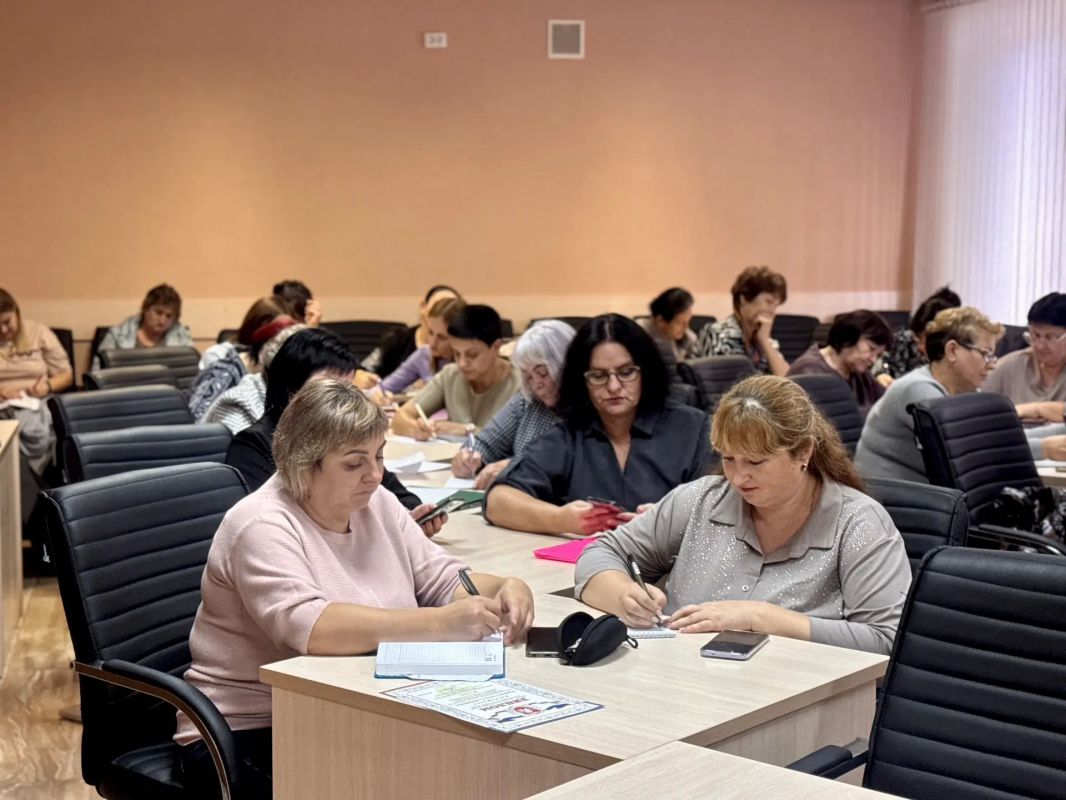 Провела рабочее совещание с руководителями дошкольных образовательных учреждений Джанкойского района Провела рабочее совещание с руководителями дошкольных образовательных учреждений Джанкойского района