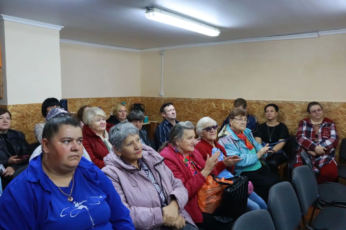 Уже по доброй и тёплой традиции 15 октября встречаюсь с членами Белогорской местной организации Всероссийского общества слепых Уже по доброй и тёплой традиции 15 октября встречаюсь с членами Белогорской местной организации Всероссийского общества слепых