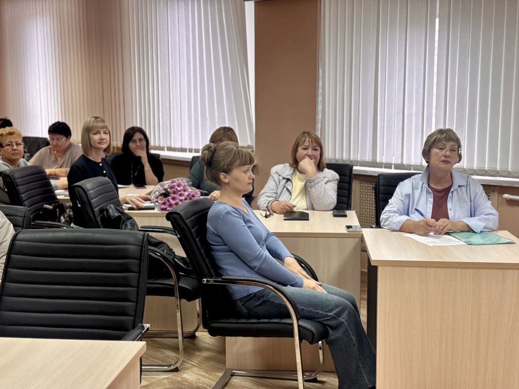 Провела рабочее совещание с руководителями дошкольных образовательных учреждений Джанкойского района Провела рабочее совещание с руководителями дошкольных образовательных учреждений Джанкойского района
