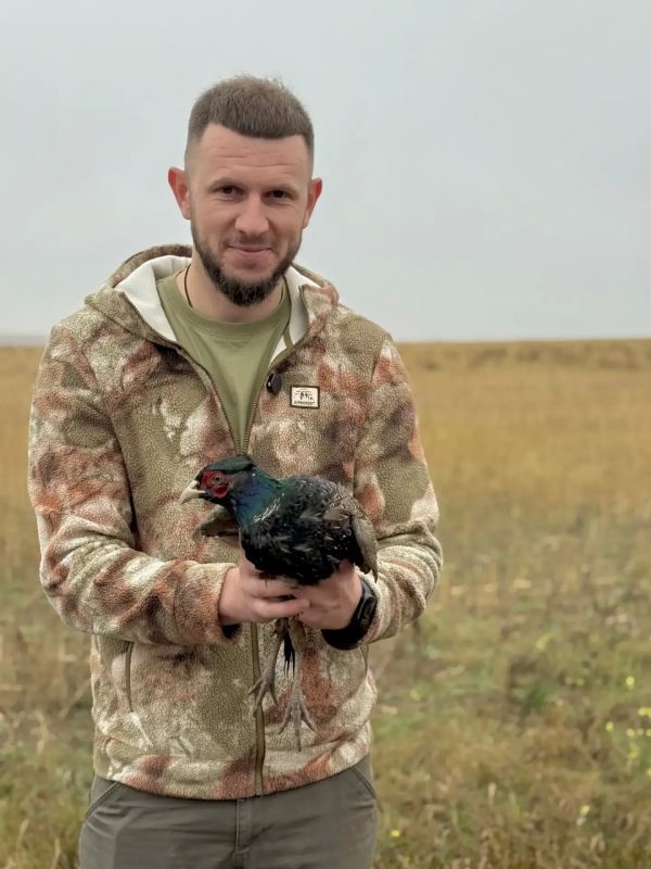 Ежегодное расселение фазана министр экологии и природных ресурсов Республики Крым Павел Чаговец провёл в Симферопольском районе Ежегодное расселение фазана министр экологии и природных ресурсов Республики Крым Павел Чаговец провёл в Симферопольском районе