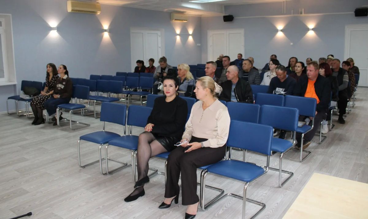С Днём работников дорожного хозяйства! С Днём работников дорожного хозяйства!