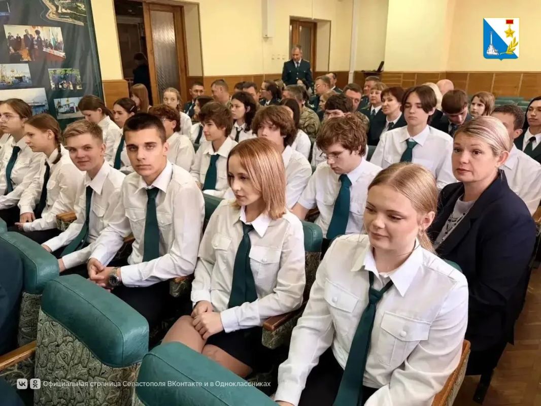 В школе № 44 открылся первый в регионе таможенный класс В школе № 44 открылся первый в регионе таможенный класс