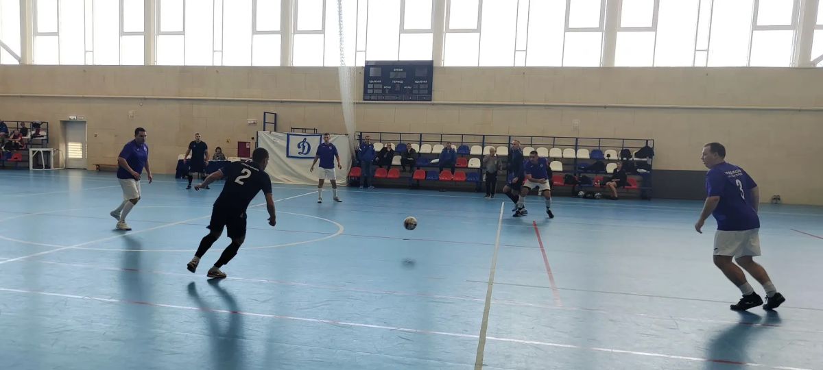 В Севастополе полицейские стали серебряными призерами турнира по мини-футболу среди сотрудников силовых ведомств В Севастополе полицейские стали серебряными призерами турнира по мини-футболу среди сотрудников силовых ведомств