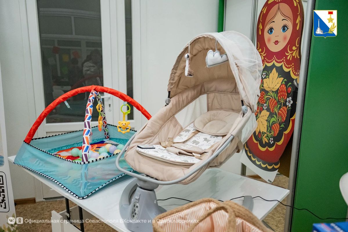 Более трёх тысяч детских товаров выдали в семейном МФЦ Севастополя Более трёх тысяч детских товаров выдали в семейном МФЦ Севастополя