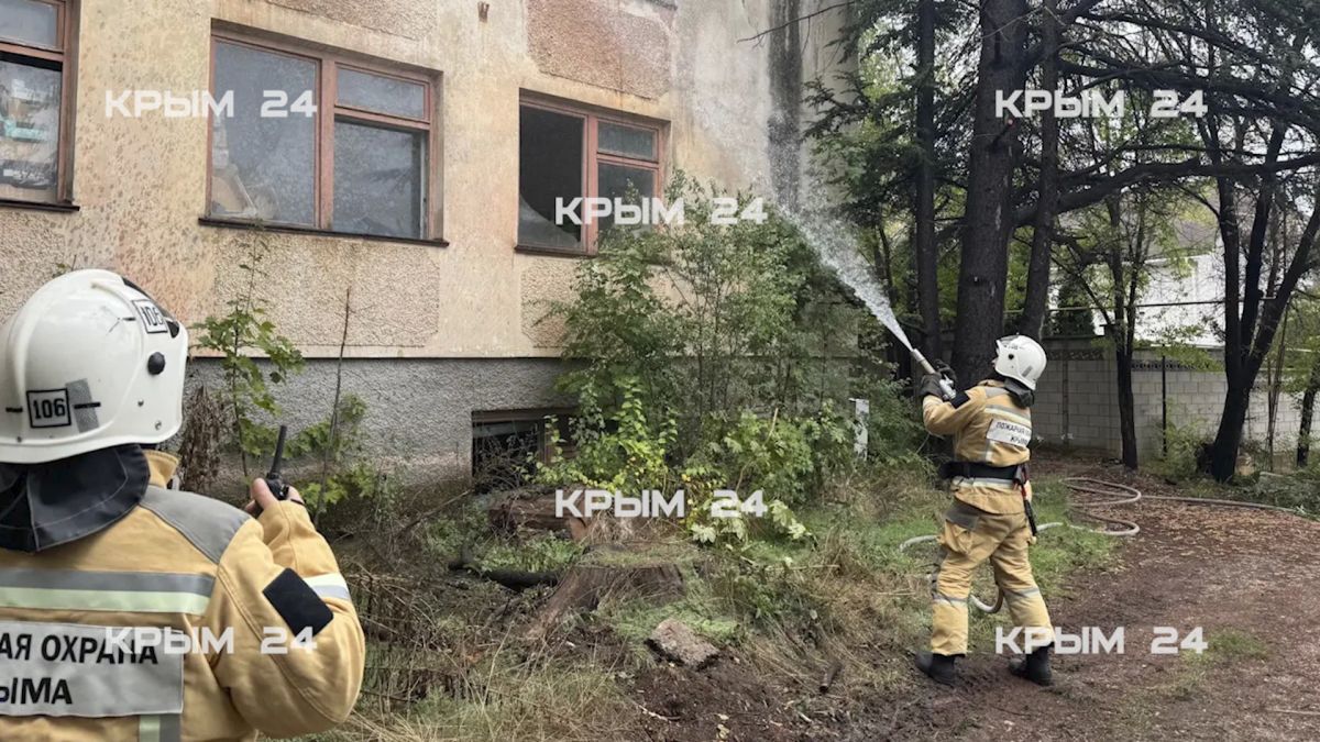 В Бахчисарайском районе прошли учения пожарных и спасателей В Бахчисарайском районе прошли учения пожарных и спасателей