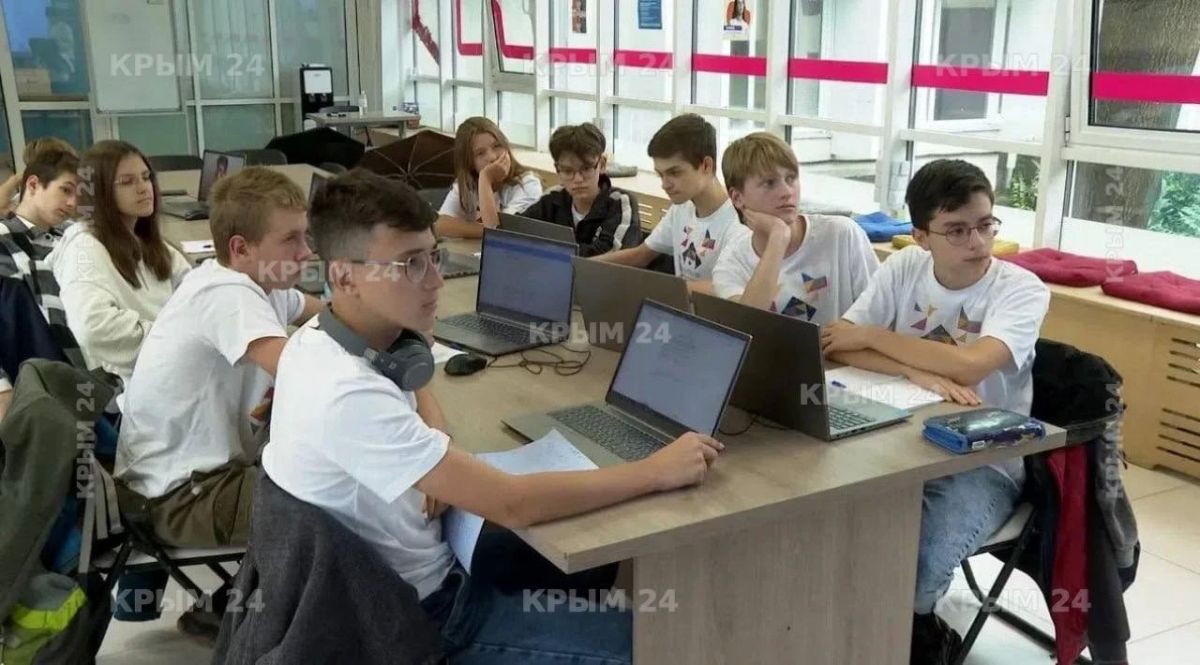 В Севастополе школьники готовятся к олимпиадам на профильных сменах «Альтаир» В Севастополе школьники готовятся к олимпиадам на профильных сменах «Альтаир»