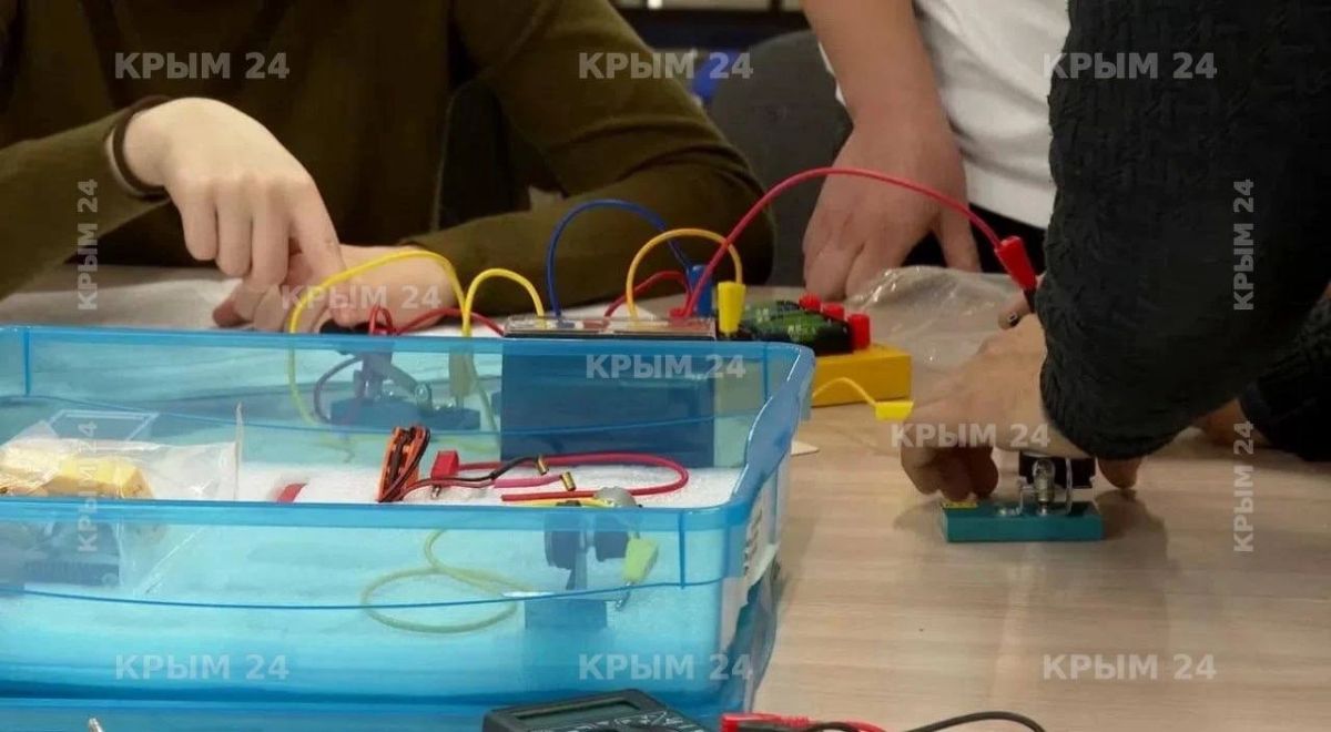 В Севастополе школьники готовятся к олимпиадам на профильных сменах «Альтаир» В Севастополе школьники готовятся к олимпиадам на профильных сменах «Альтаир»