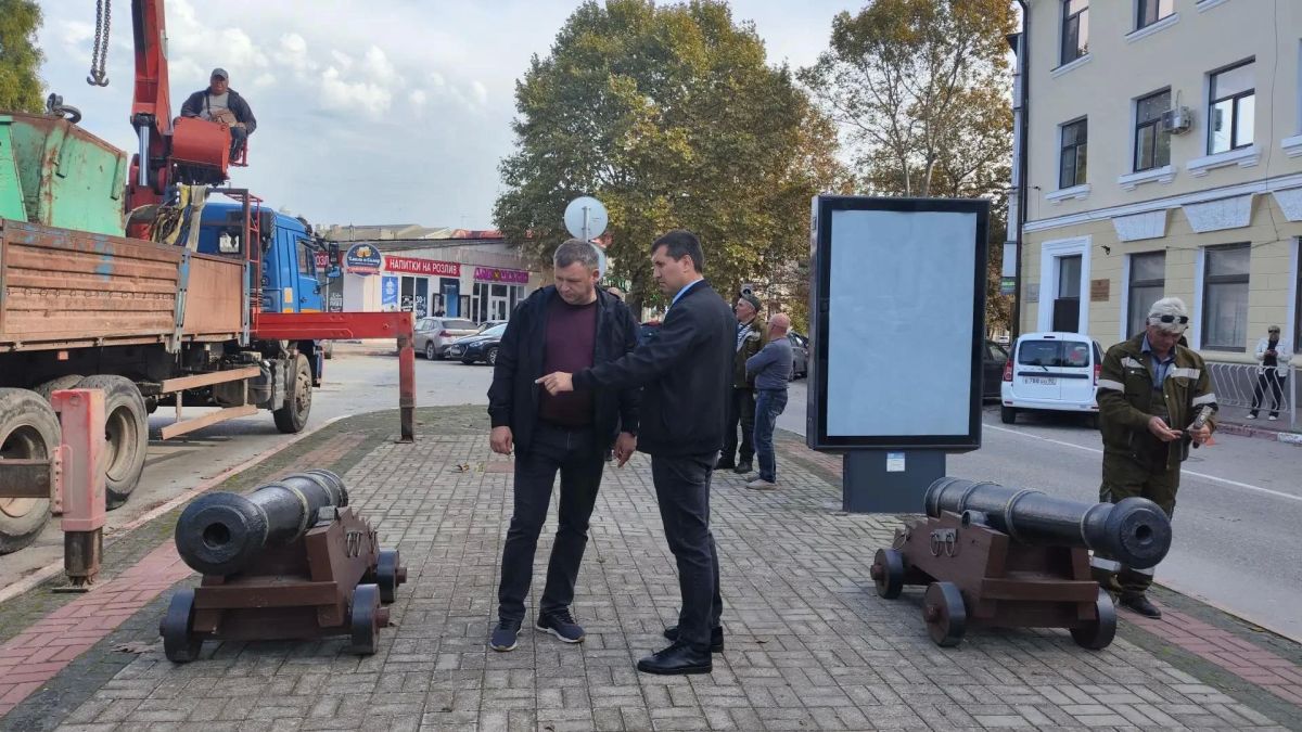 Игорь Крутьков: С инспекцией побывал на улице Пирогова Игорь Крутьков: С инспекцией побывал на улице Пирогова