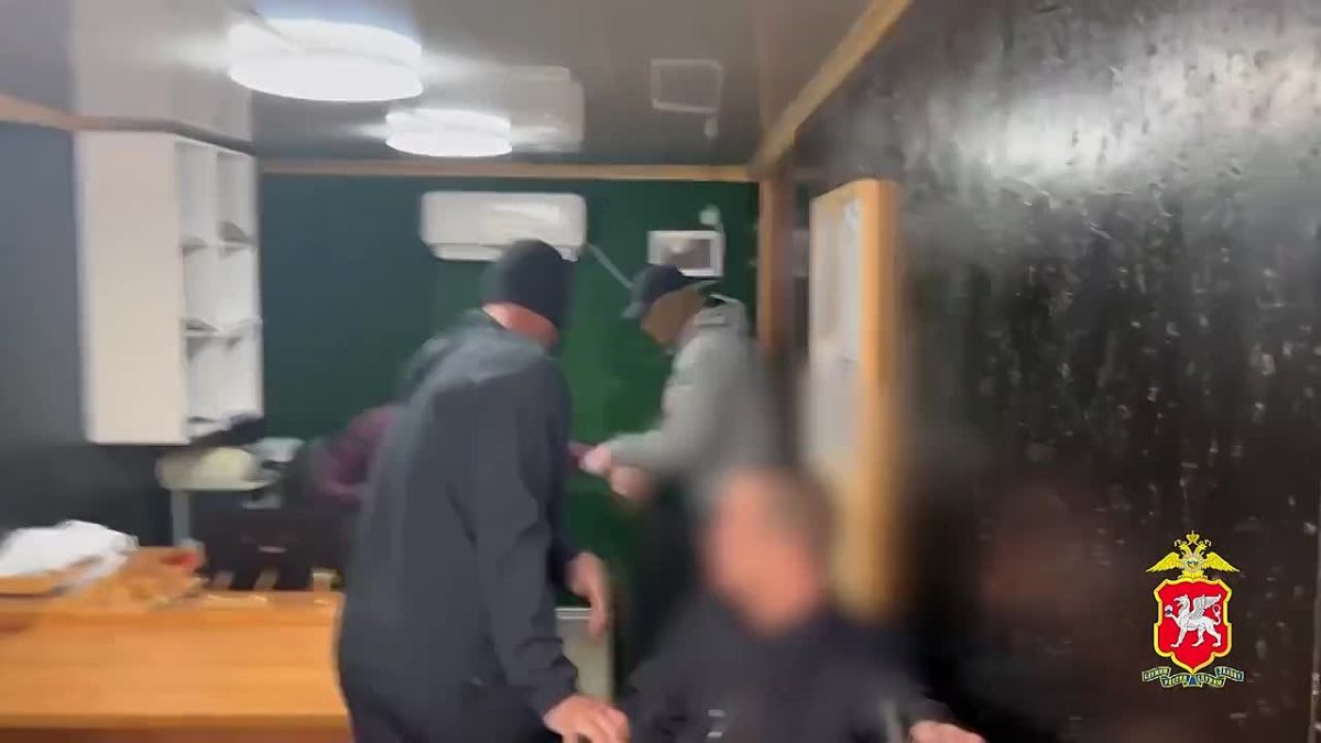 За взятки на миллион рублей крымским лесникам дали по 8 лет