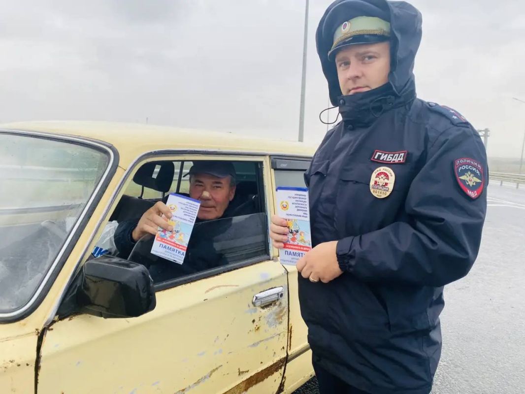 В Бахчисарайском районе водителям напомнили о безопасности на дорогах В Бахчисарайском районе водителям напомнили о безопасности на дорогах
