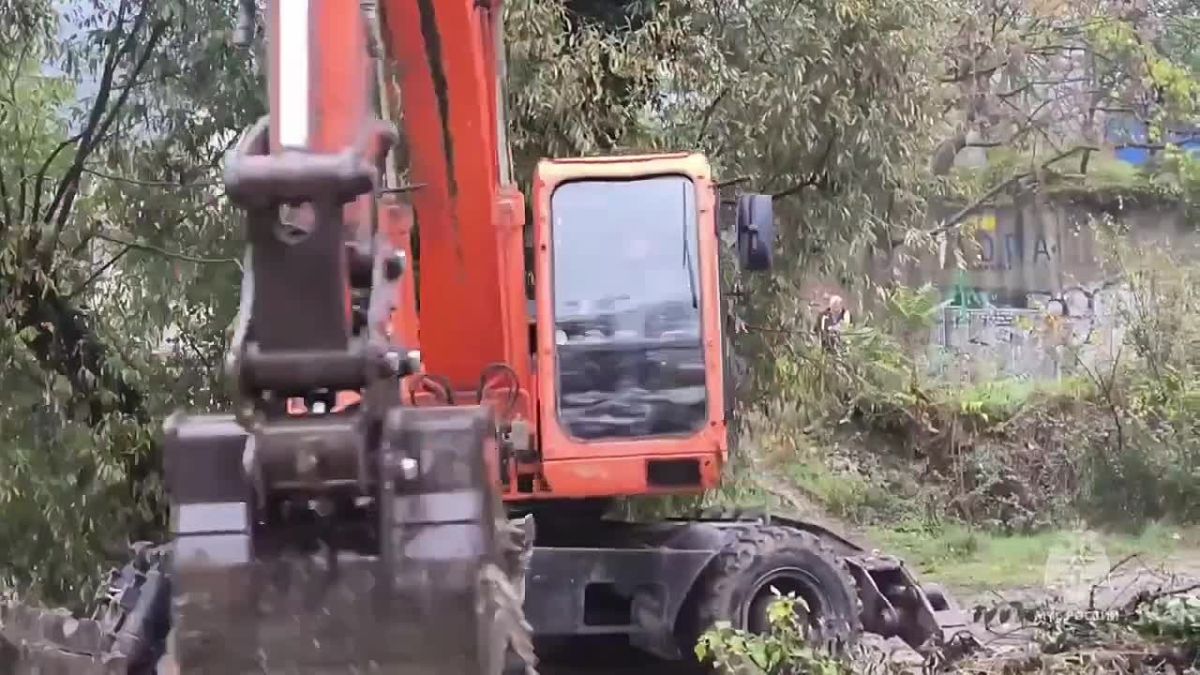 Семь человек, в том числе ребенка, эвакуировали в Кореизе из зоны подтопления