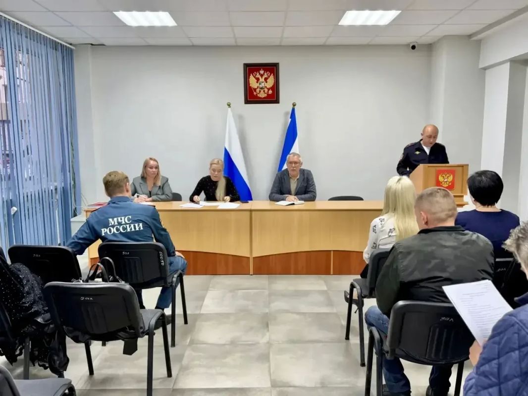 Рабочую неделю традиционно начали с аппаратного совещания
