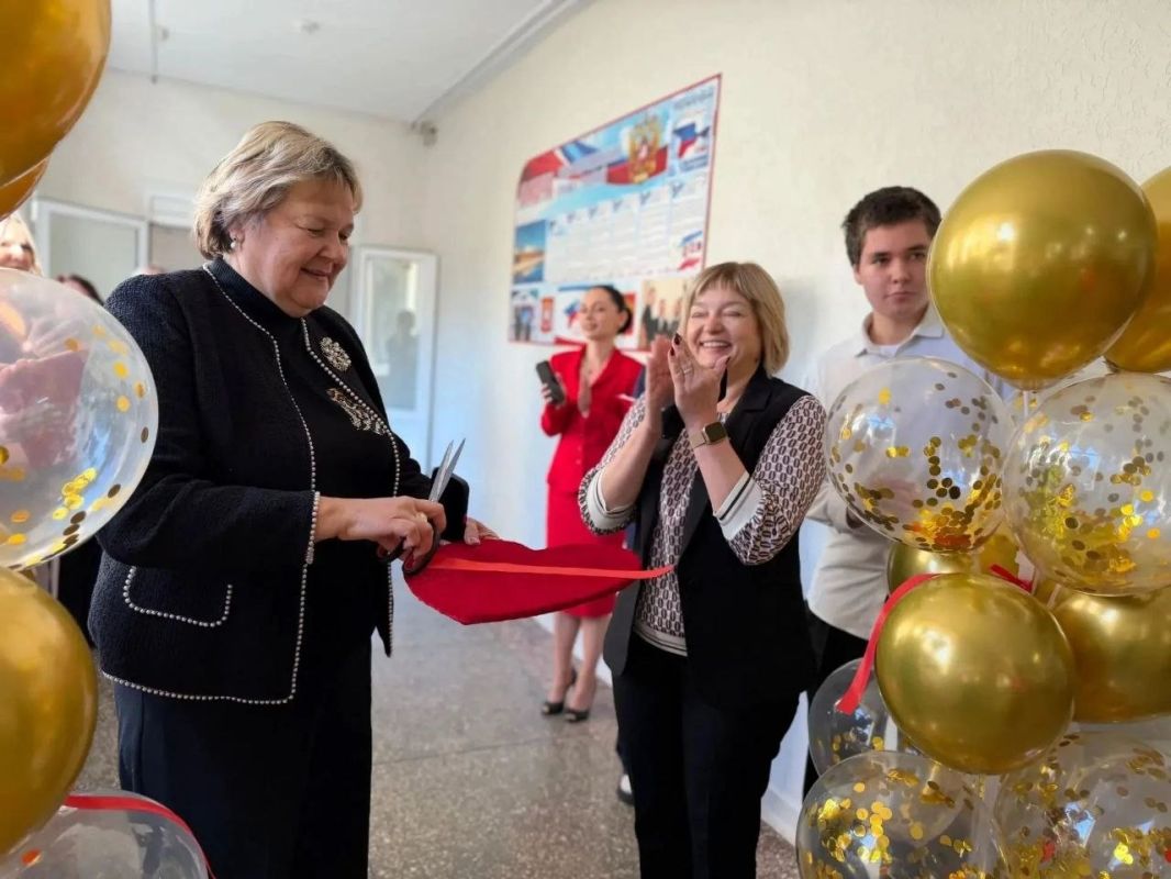 В Симферополе открыли «Пространство уюта» для младших классов В Симферополе открыли «Пространство уюта» для младших классов
