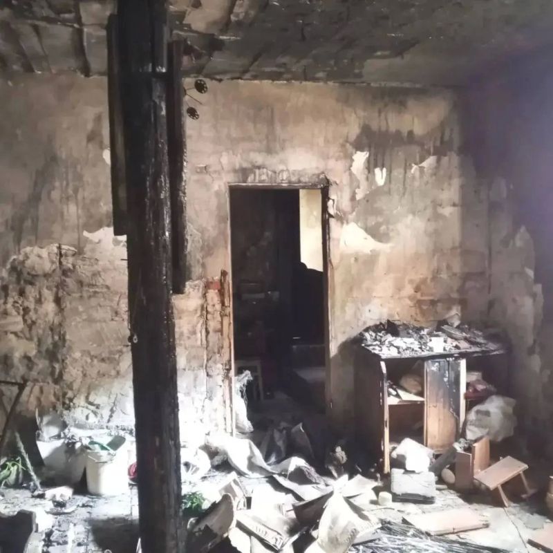 Пьяная женщина изза ссоры с соседом подожгла его квартиру в Керчи Пьяная женщина изза ссоры с соседом подожгла его квартиру в Керчи