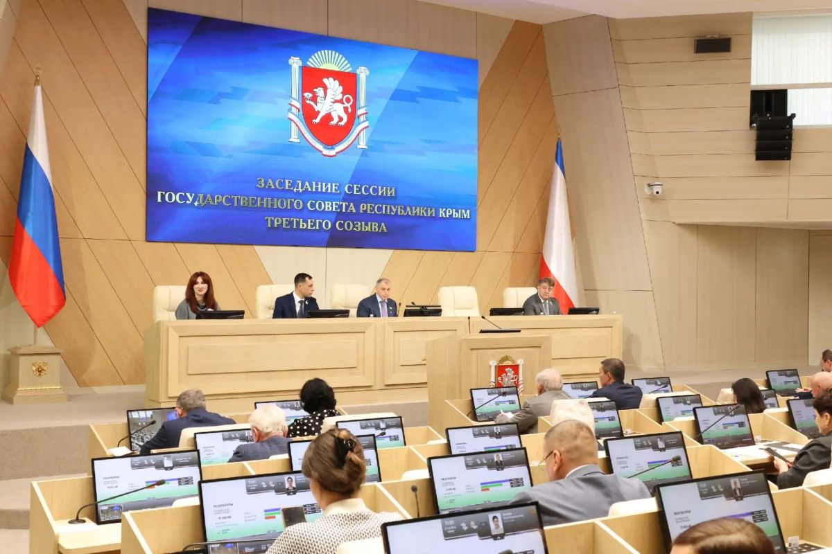 Владимир Константинов: На заседании Государственного Совета РК в первом чтении поддержали проект закона, которым планируется установить ограничения на розничную продажу табачной и никотинсодержащей продукции, а также запрет...
