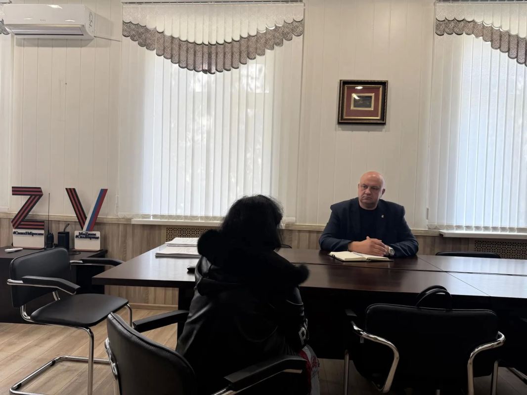 Дмитрий Мильгевский: Провёл приём граждан, в ходе которого рассмотрели обращения жителей Дмитрий Мильгевский: Провёл приём граждан, в ходе которого рассмотрели обращения жителей