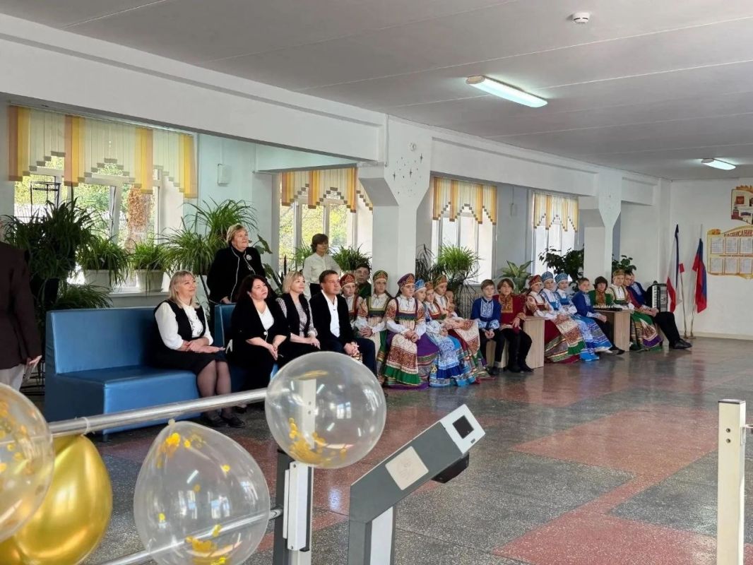 В Симферополе открыли «Пространство уюта» для младших классов В Симферополе открыли «Пространство уюта» для младших классов