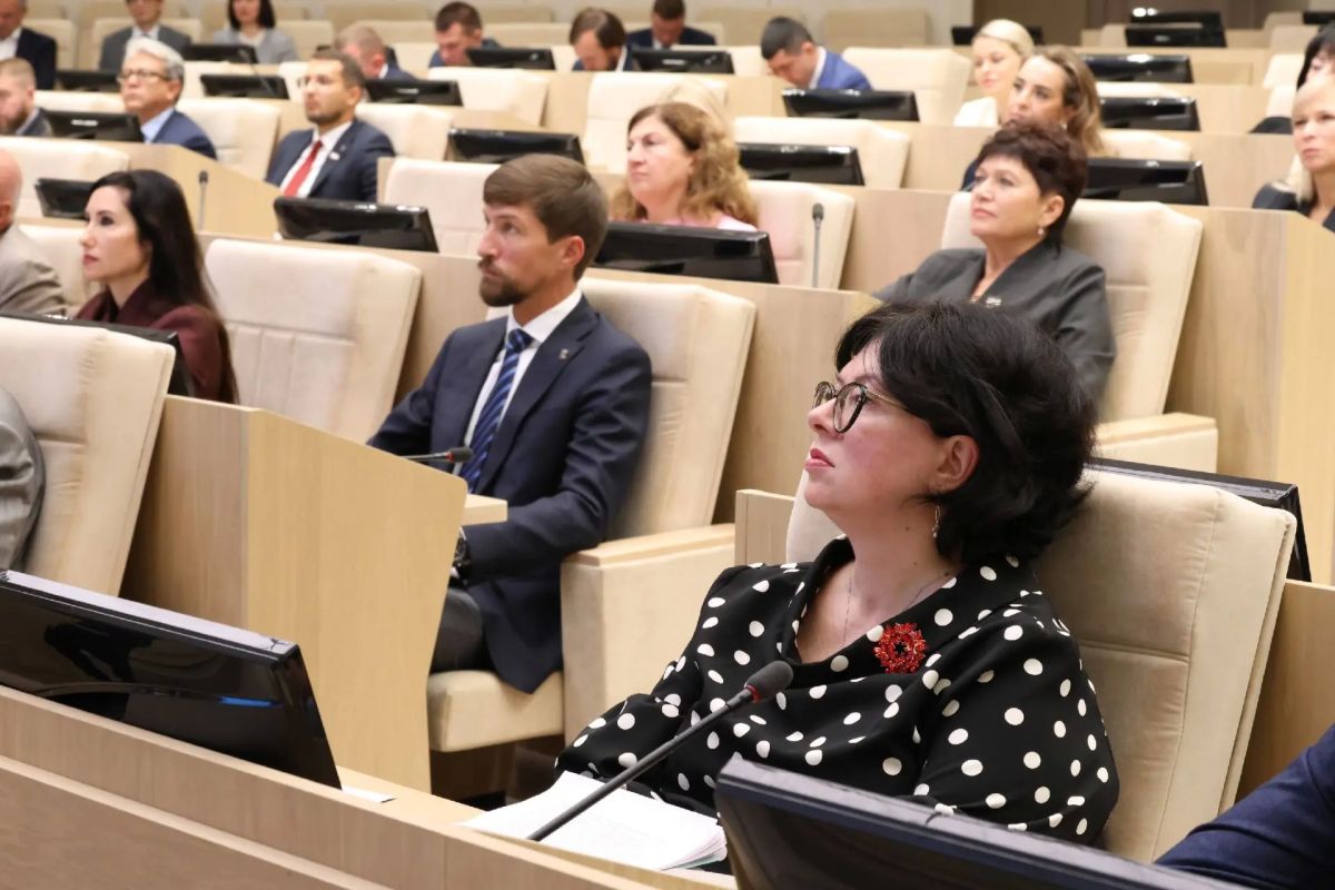 Владимир Константинов: На заседании Государственного Совета РК в первом чтении поддержали проект закона, которым планируется установить ограничения на розничную продажу табачной и никотинсодержащей продукции, а также запрет... Владимир Константинов: На заседании Государственного Совета РК в первом чтении поддержали проект закона, которым планируется установить ограничения на розничную продажу табачной и никотинсодержащей продукции, а также запрет...
