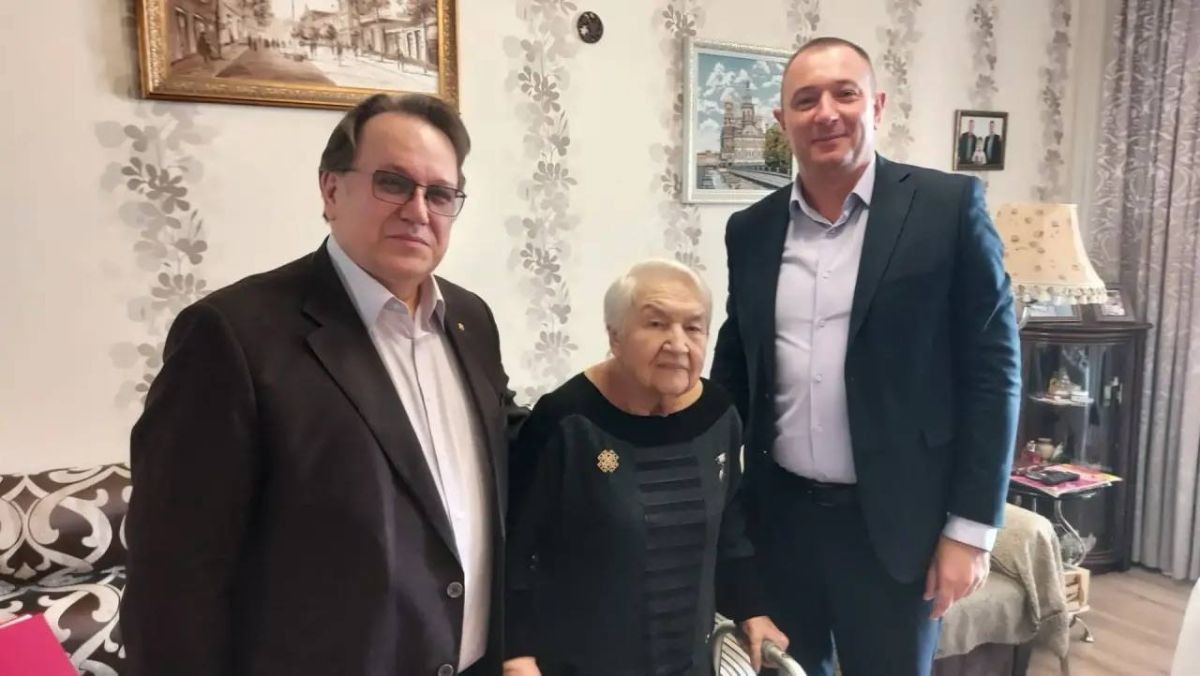 Одна из старейших архивистов Крыма отметила красивый Юбилей!